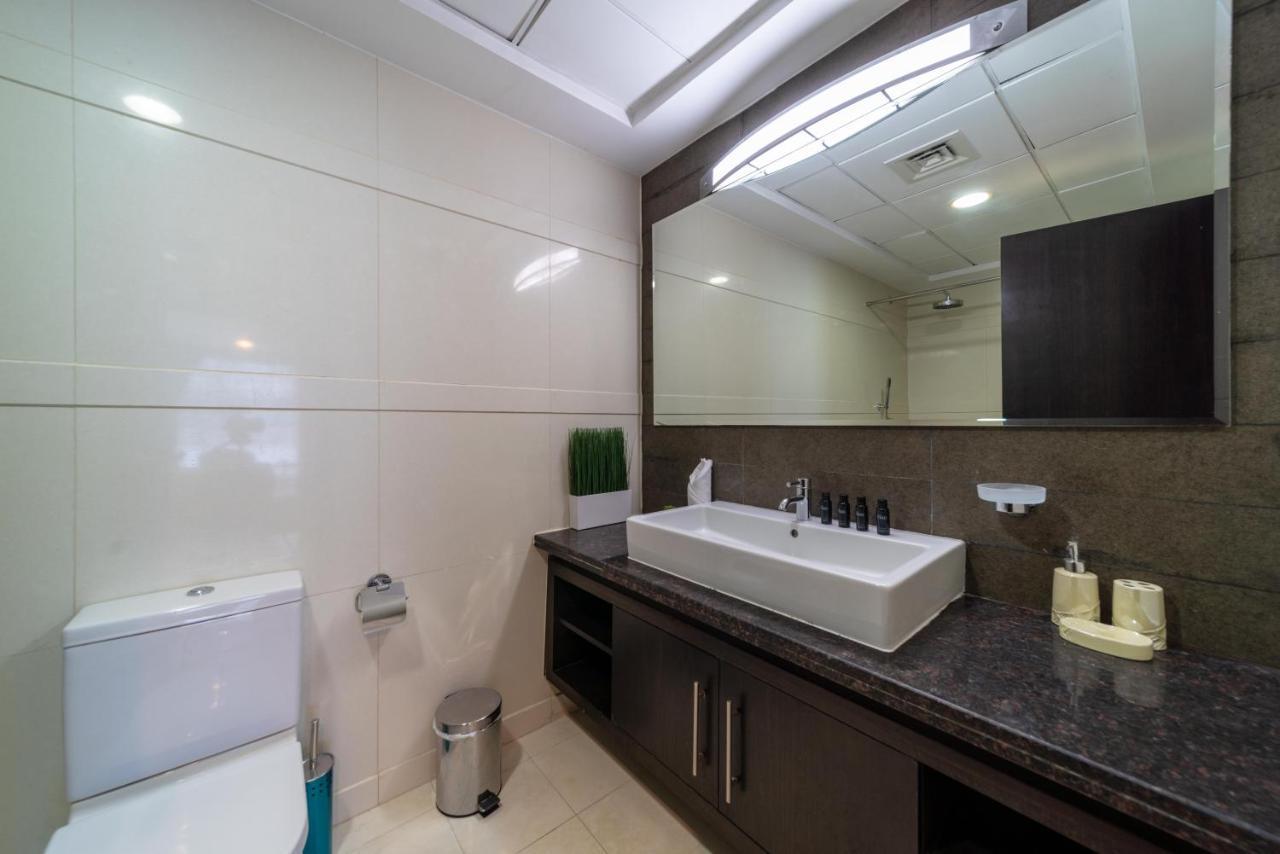 Hometown Apartments - Luxury And Spacious 3 Bedroom Apartment In Marina Dubai Exterior photo